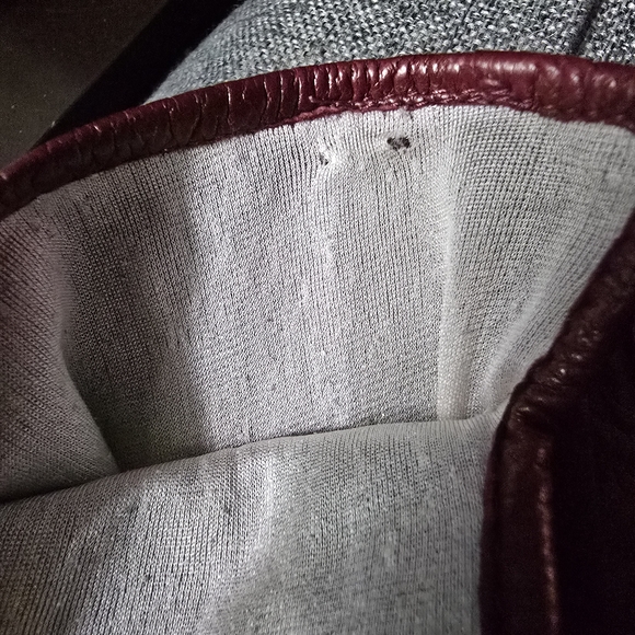 VTG Guder Maroon Leather Gloves Sz8 Silk Lined Gauntlet Gloves Gold Dome Buttons - Picture 11 of 15